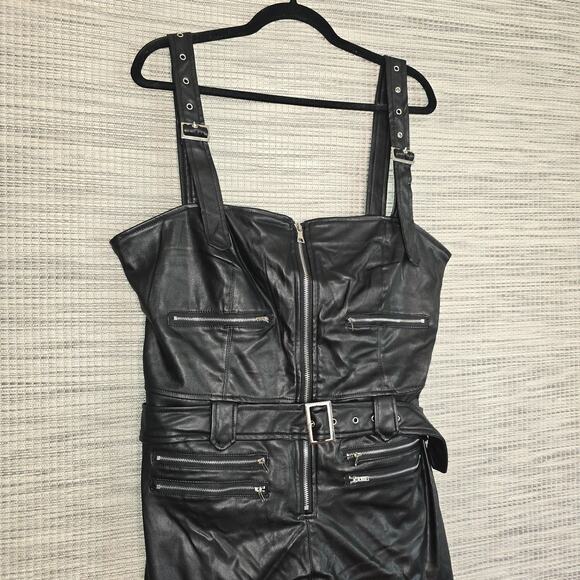 PrettyLittleThing Jumpsuit Womens 12 Black Leatherette Biker Moto Steam Punk NEW - Picture 2 of 16